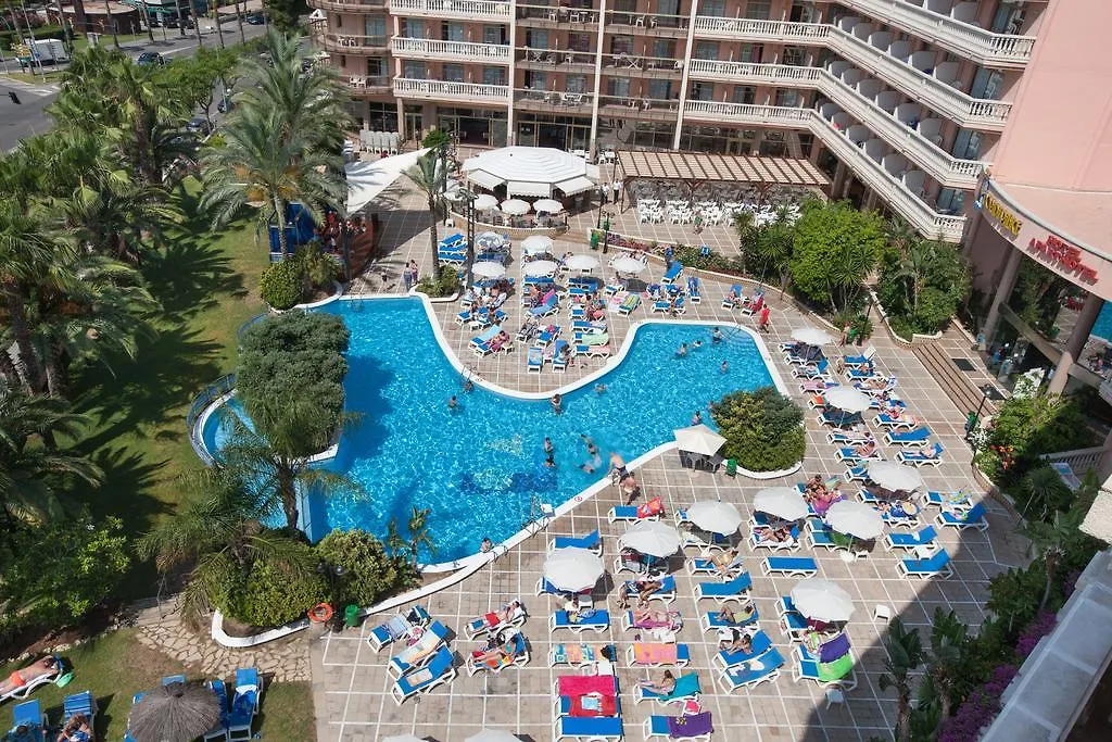 Apartamentos Dorada Palace Salou 4*,